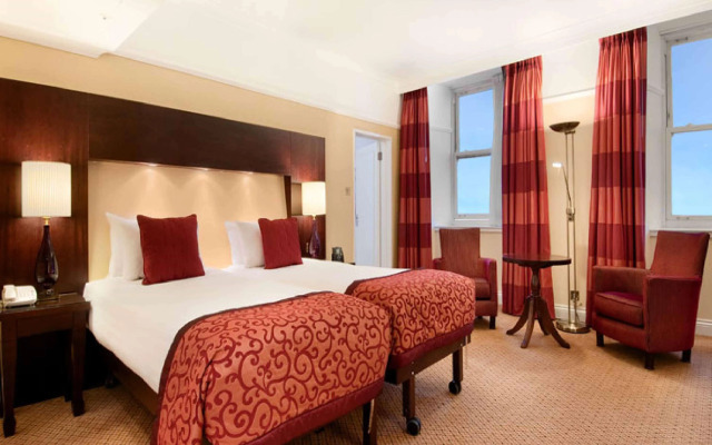 DoubleTree by Hilton Brighton Metropole