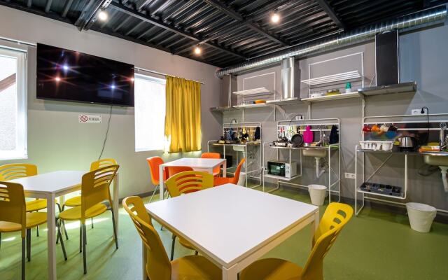 Green cube hostel