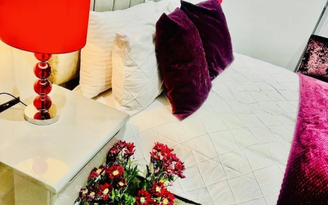 Stunning 2-bed Apartment in Barking