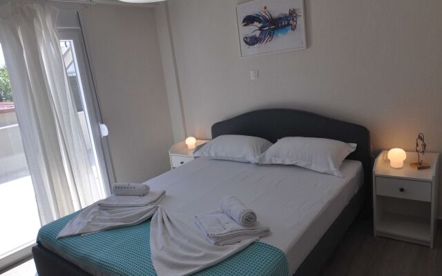 Zennova 24 Nikiti FLOW Family Apt