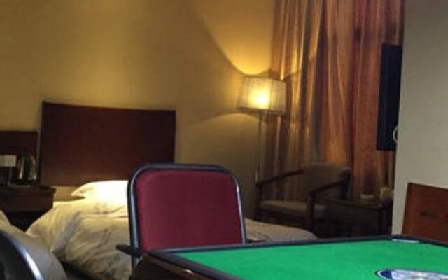 Tenglong Business Hotel