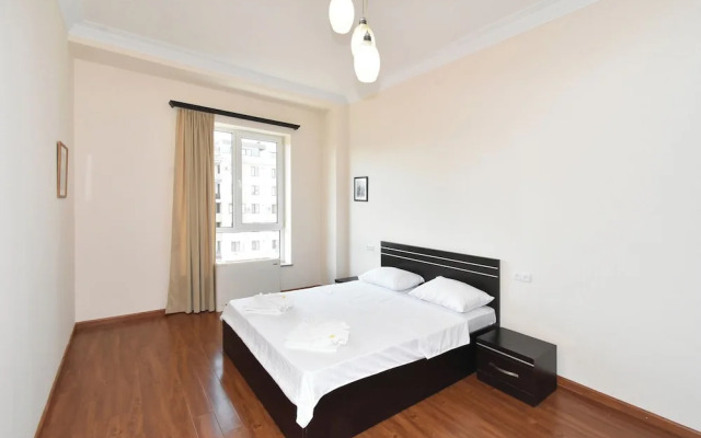 Apartments by Luxe Group DI64