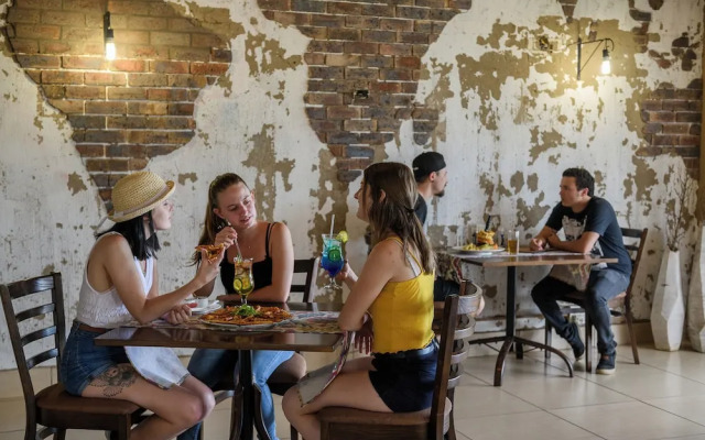 Cayley Mountain Resort