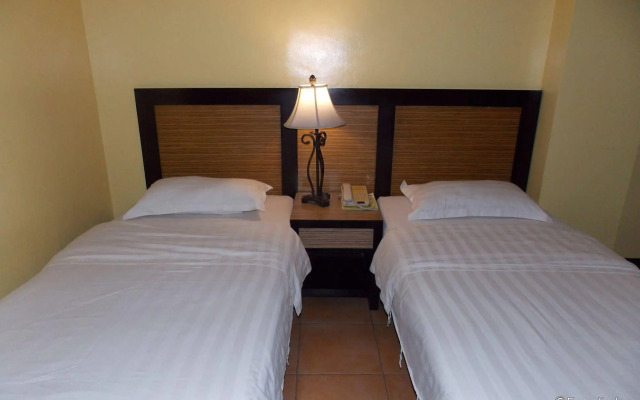 Planta Centro Bacolod Hotel & Residences