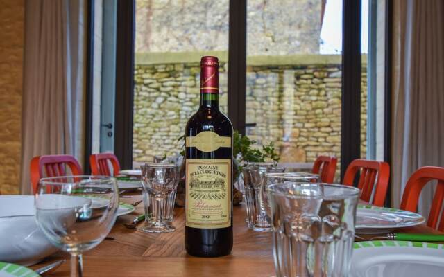 Plush Mansion on a High-end Property in Saint-germain-de-belvès With Pool