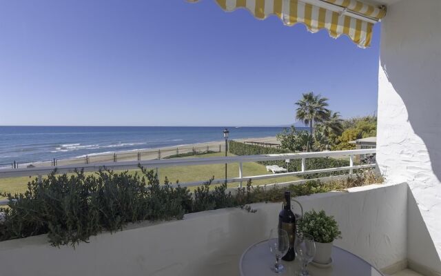 Frontline Duplex With Paradisiacal Views