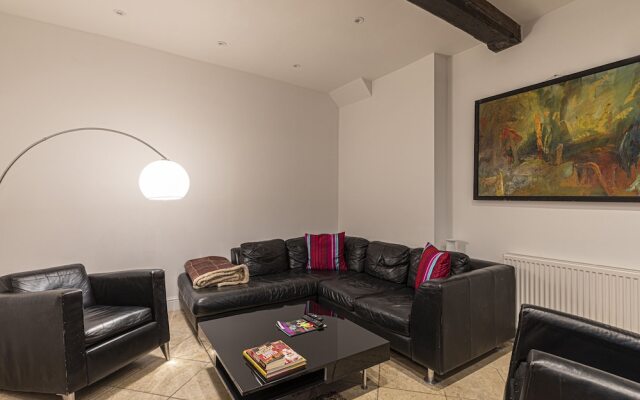 Elegant 4br House in Kensington