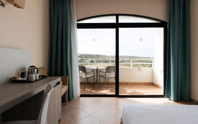 New Famagusta Hotel&Suites