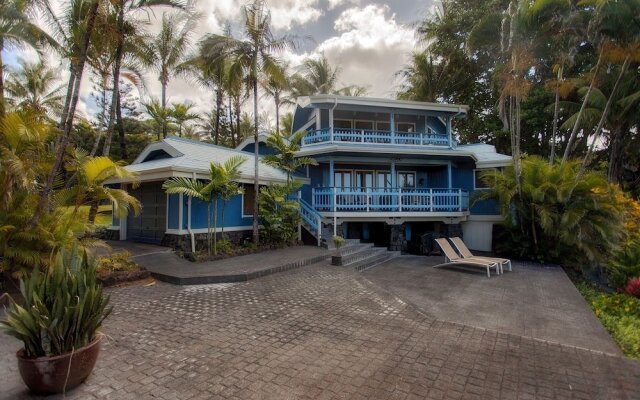 Black Sand Beach House 2 Bedroom Home