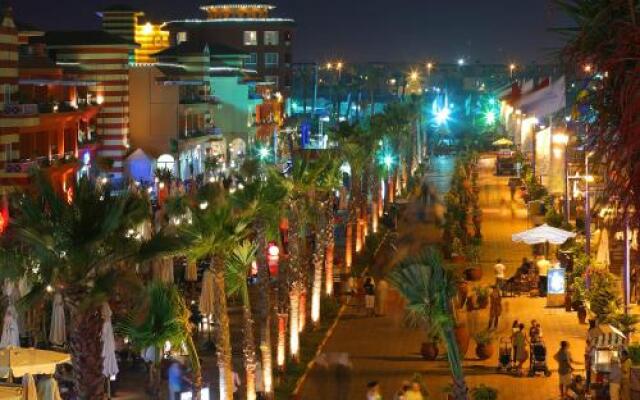 Porto Holidays Marina Apartments