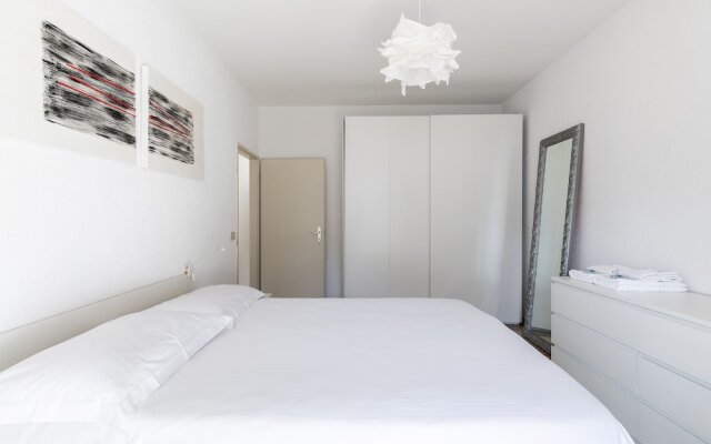 Bell Apartment