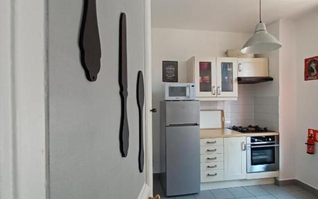 The White & Red House