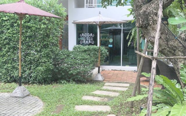 At Wara Bed And Breakfast