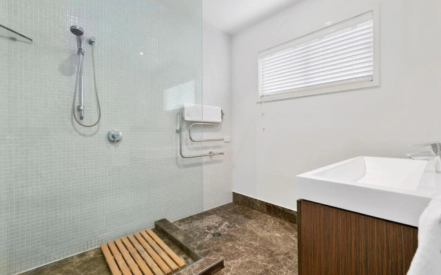 Depper St Large Luxury Residence Entire House