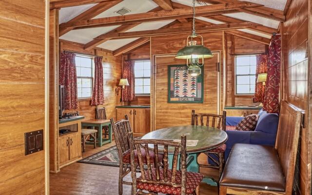 Lake Seminole Country Cabins