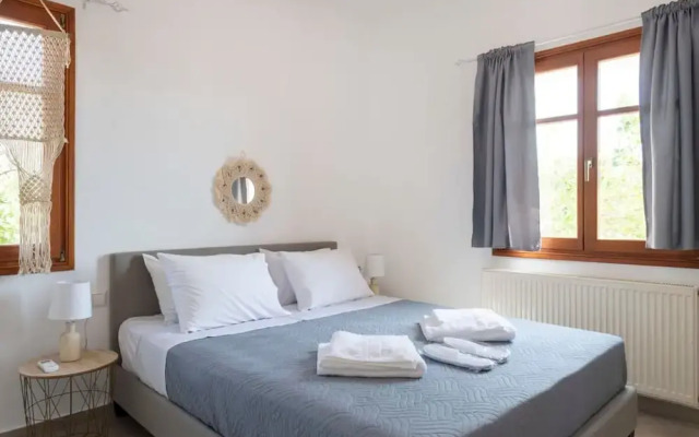 Theodora s Suite in Agios Charalampos
