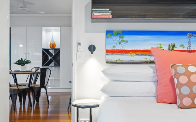2-bed Brisbane City Pad With Pool & Gym – Guest Rooms – Brisbane