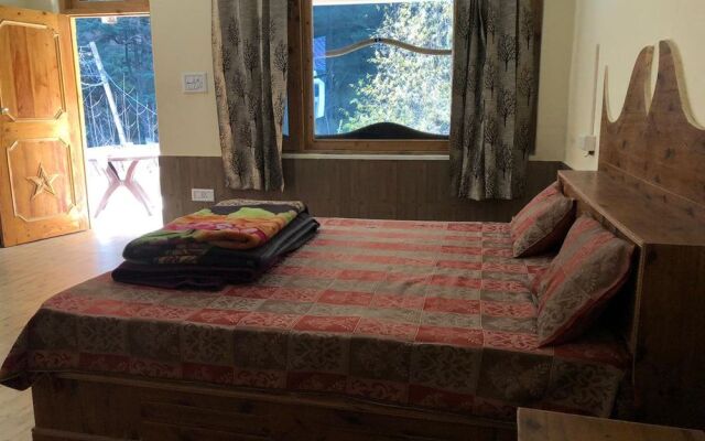 Moustache Kasol