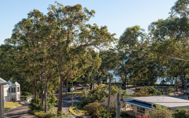 Arabella - Stylish Seaside Sanctuary With Views