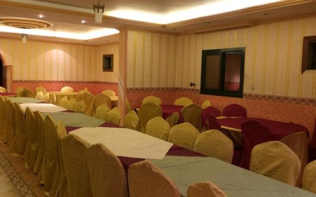 Al Mahmal Palestin Hotel