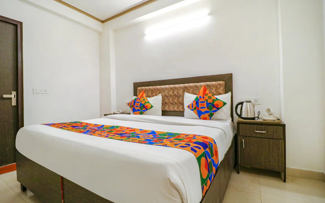 FabHotel Dolphin International