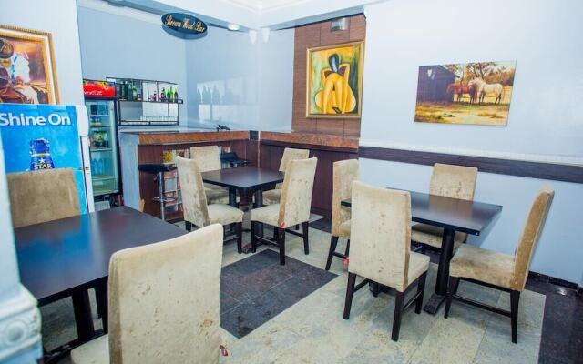 Arriva Suites