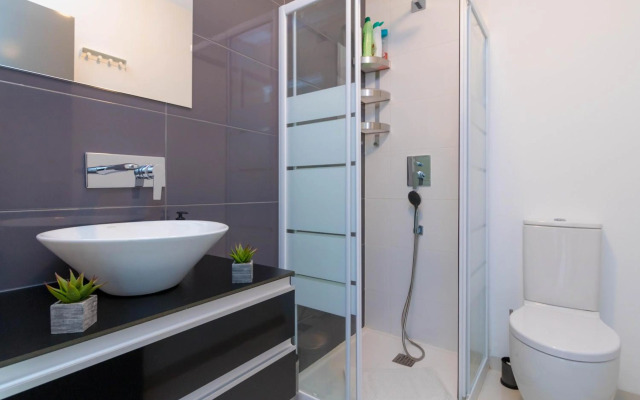 Playa Elisa Bay - Mil Palmeras