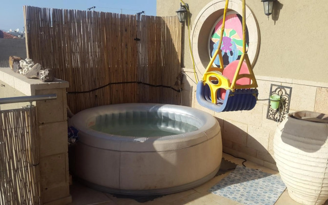 Jaffa Family Penthouse, sea front , 3BR, 2BA,