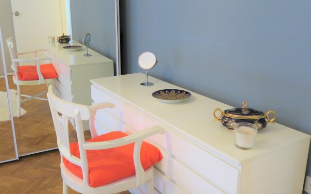 Modern Bohemian Apt 2 Bdr-fenerbahce-by The Sea