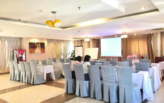 Hoang Sa Hotel