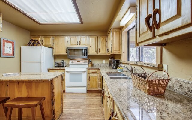 Cedars 53 3 Bedroom Condo by RedAwning