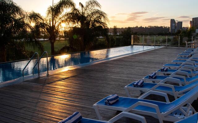 Crowne Plaza Perth by IHG