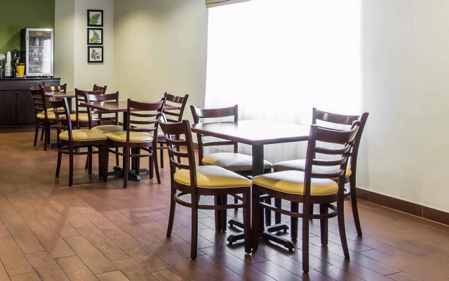 Quality Inn Memphis Northeast near I-40