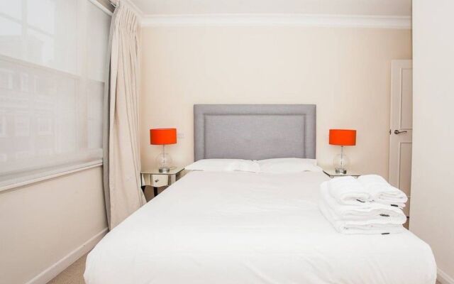 Luxury 2 Bed Mayfair Apartment