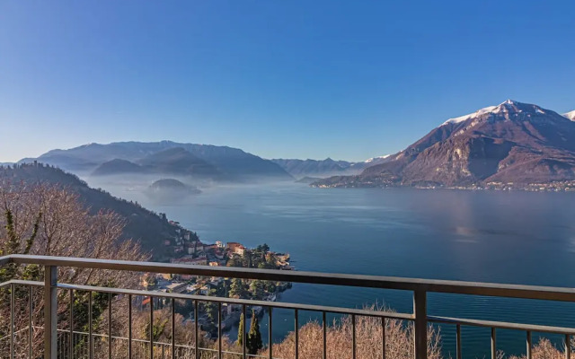 Sunny Varenna Apartment