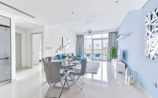 Sunrise Bay - Ultra Luxury Emaar Beachfront - Private Beach and Pool