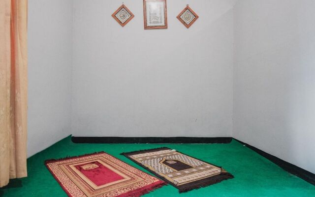 RedDoorz Syariah near Balai Kota Bengkulu