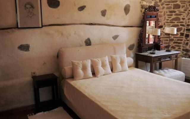 Wonderful 4 Bedroom Villa & separate guest house Villa Thalia