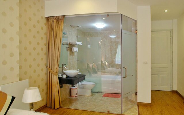 Splendid Star Suite Hotel