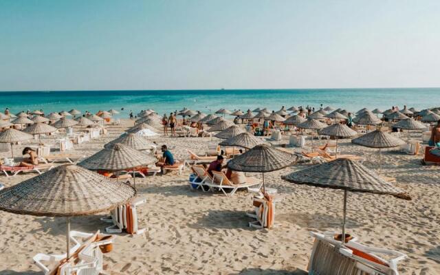 Dalyan Risus Suite
