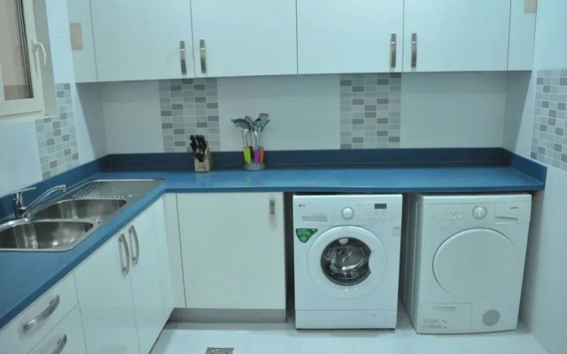 Golden Treasure Tower Family Apartment