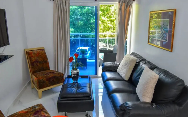 Rosil Place Aparthotel by the Beach