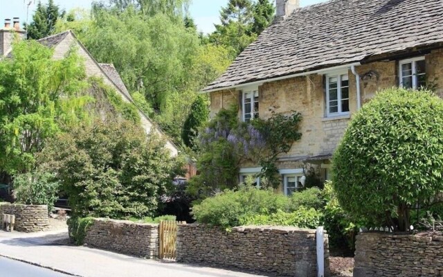 Claypot Cottage, Cirencester