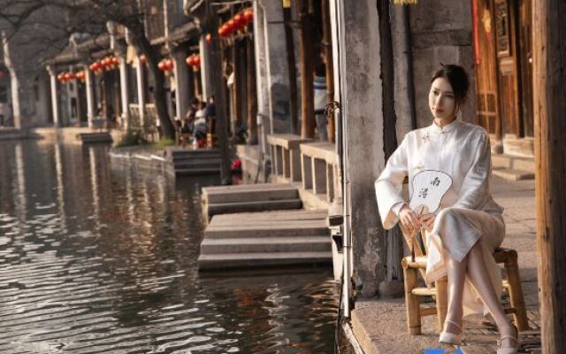 Yibaijian Designer Homestay in Nanxun.
