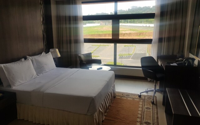 Golden Tulip Agulu Lake Hotel & Resort