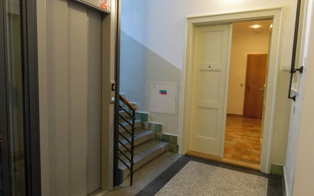Katerina's Old Town Suite