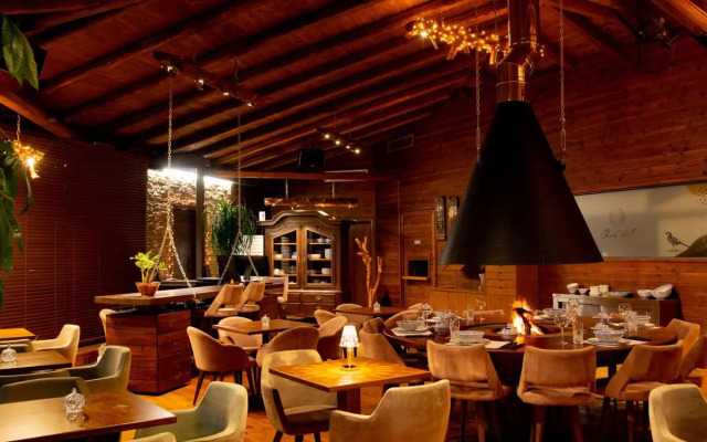 3 Hills Boutique Hotel