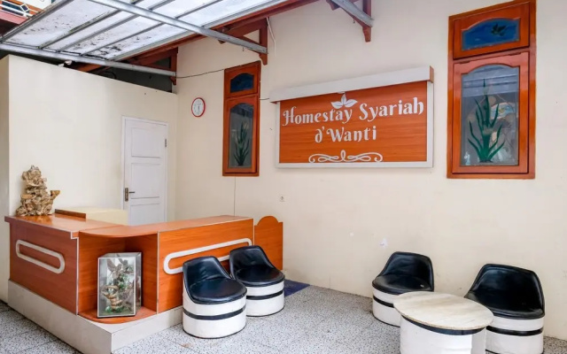 RedDoorz at Dewanti Syariah near Stasiun Tulungagung