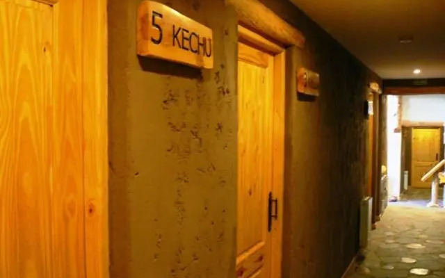 Ruca Pehuen Eco-Lodge De Montaña