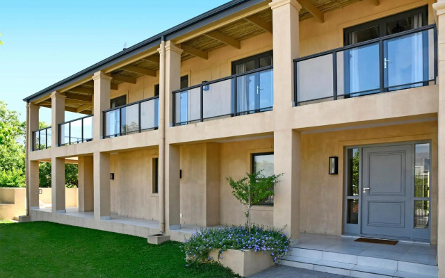 Small Wonder Guest Villa With Private Pool